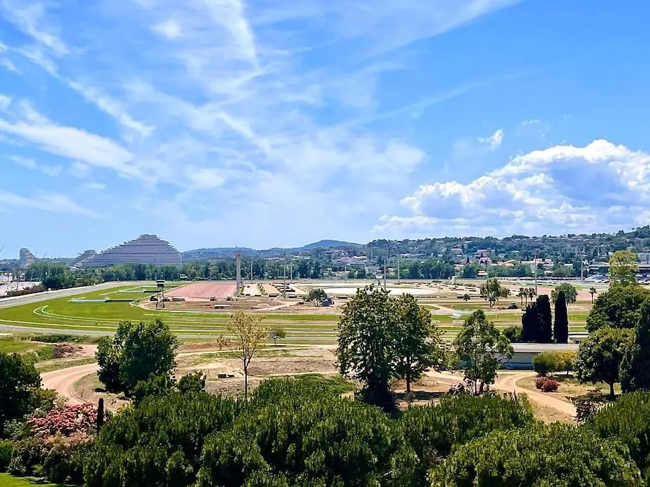 Studio Avec Vue Panoramique Mer Hippodrome Cagnes-sur-Mer Appartement
