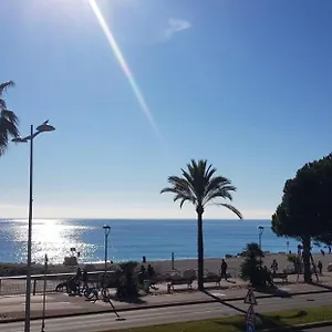 Appartement Au Bord De La Mer, Vue , Piscine, Parking, Cagnes-sur-Mer